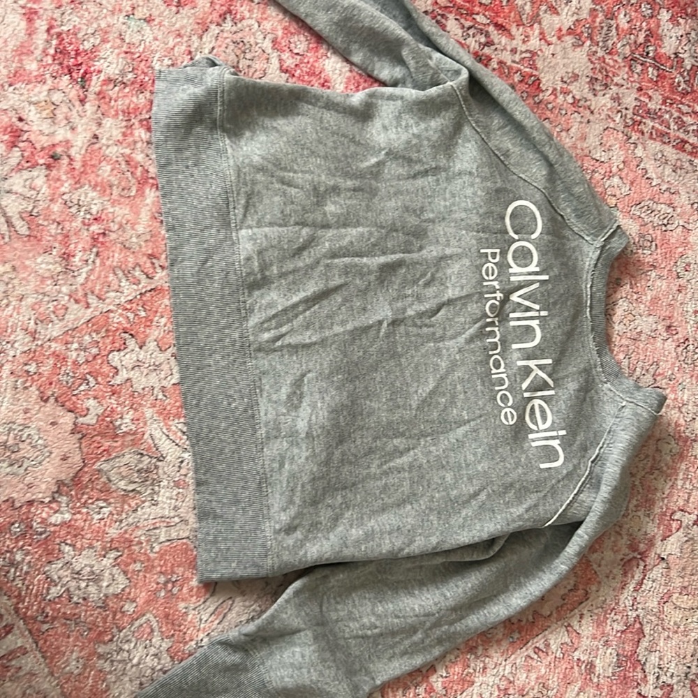 Very nice and soft Calvin Klein sweater only has been worn. A couple times.